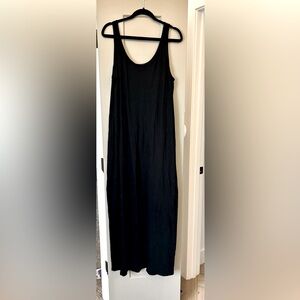 SUMMER SALE! Women’s Express light cotton maxi tshirt dress. Black XL.